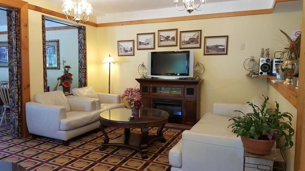 Hotel Granite Town